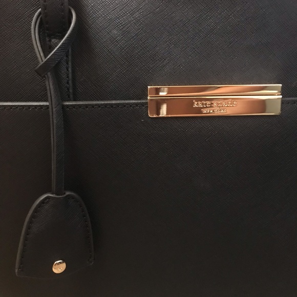 Kate Spade Saffiano purse black - Picture 2 of 5